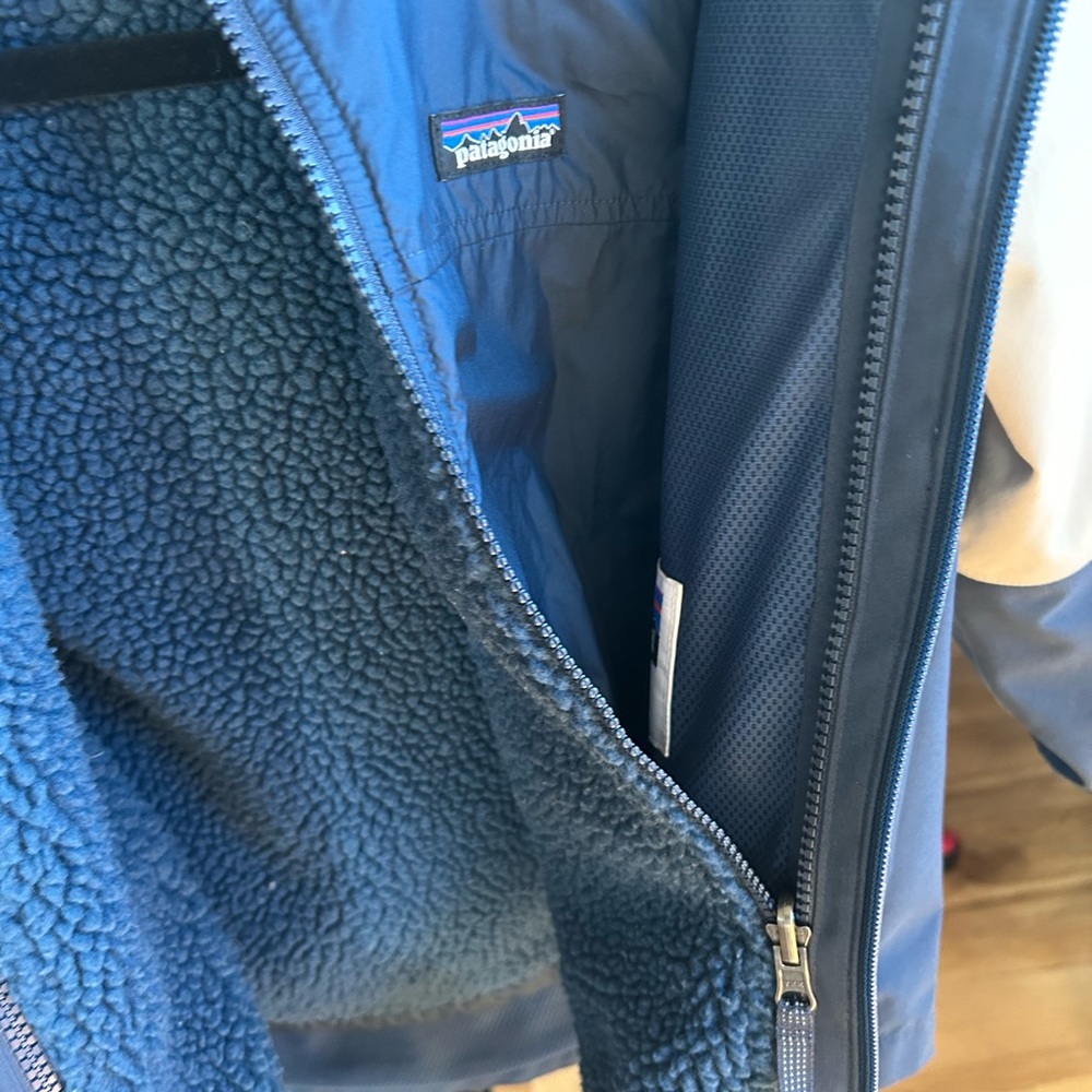 Patagonia Kids’ 4-in-1 Everyday Jacket - Picture 4 of 4